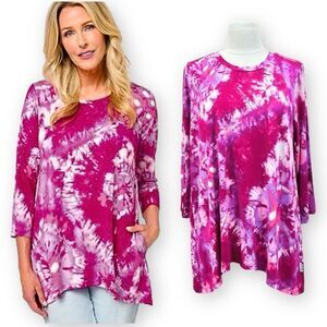 LOGO by Lori Goldstein x Smiley World Pink Combo Shirt Size Medium